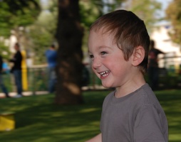 17 mai 2010 - Au jardin d'enfants avec Charlotte