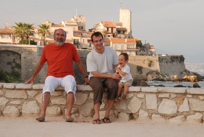 Le 30 août 2009 -  A la plage d'Antibes avec Annick et Gérard